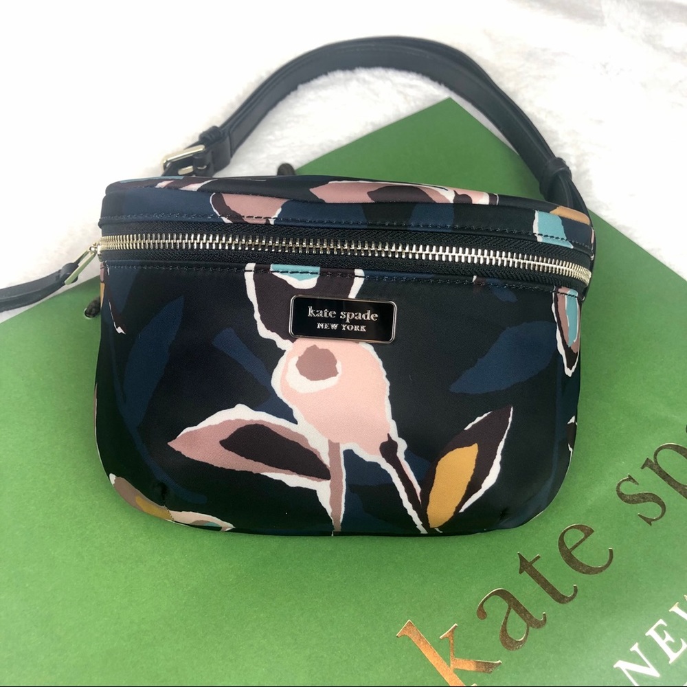 🎉HP🎉NWT Kate Spade Dawn “Paper Rose” Belt Bag - Picture 4 of 11